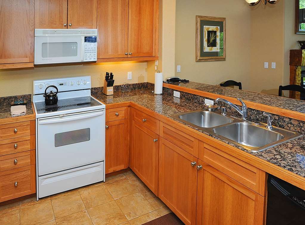 Lodge At Brookside Avon Village Room photo